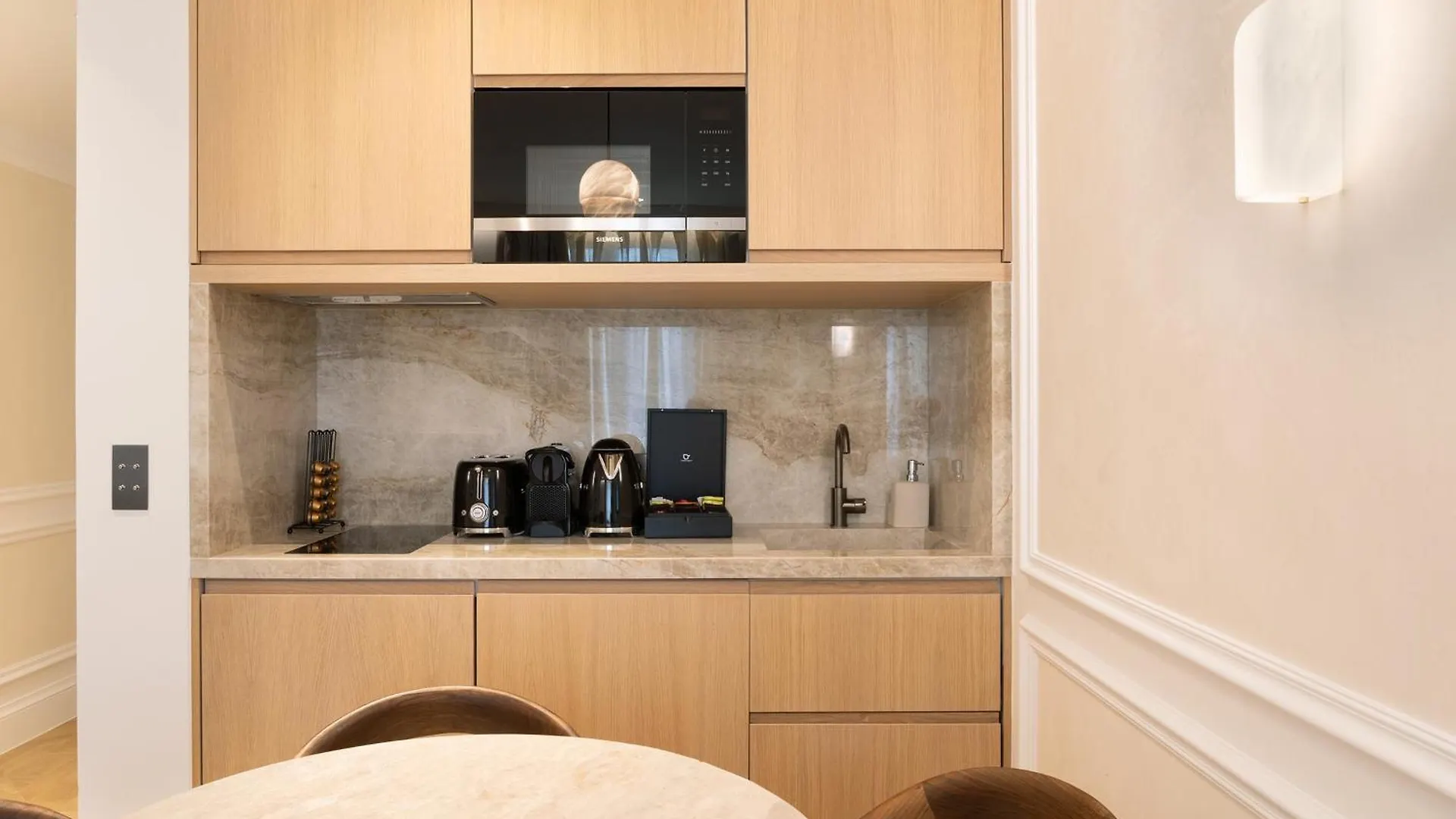 Thelander - Serviced Apartments In Champs Elysees Париж 0*,